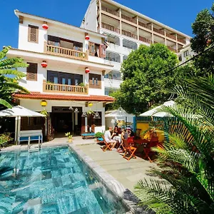 3* Hotel B'lan Riverside
