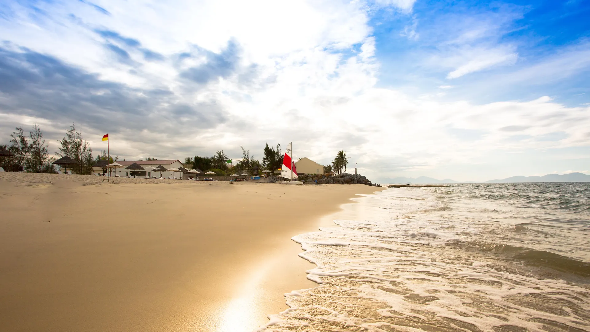 Victoria Hoi An Beach Resort & Spa