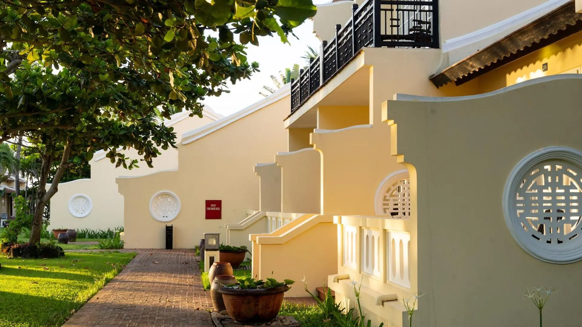 Victoria Hoi An Beach Resort & Spa
